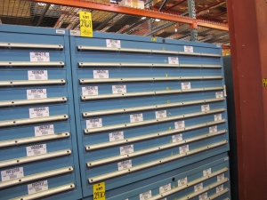 LISTA HEAVY DUTY 9-DRAWER PARTS CABINET W/ CONTENTS (W-50) LOADING & HANDLING FEE $25-